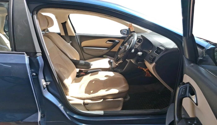 2017 Volkswagen Ameo HIGHLINE1.5L, Diesel, Manual, 1,70,068 km, interior