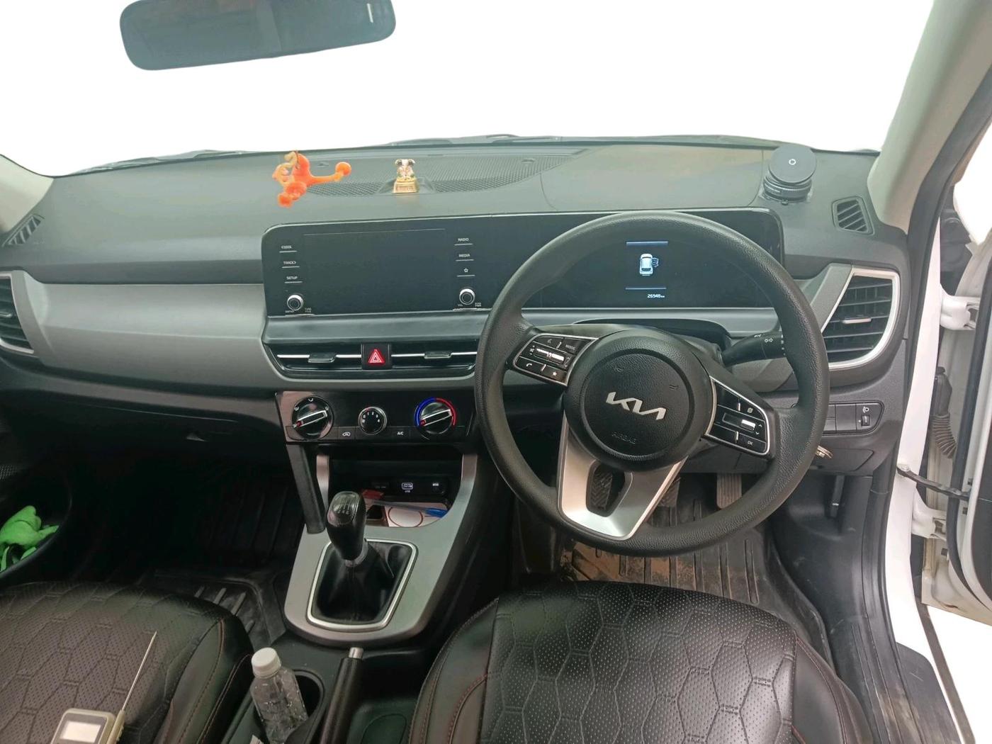 2025 KIA SELTOS HTE (O)1.5 Diesel MT, Diesel, Manual, 26,948 km, interior