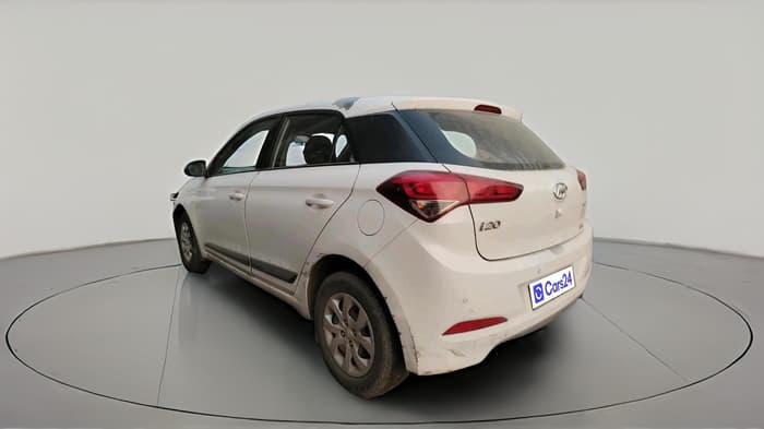 2015 Hyundai Elite i20 SPORTZ 1.2, CNG, Manual, 1,18,635 km, exterior