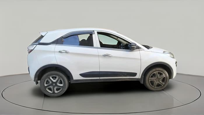 2018 Tata NEXON XM DIESEL, Diesel, Manual, 2,11,054 km, exterior