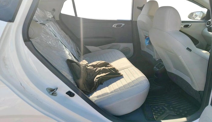 2023 Hyundai GRAND I10 NIOS SPORTZ 1.2 KAPPA VTVT CNG, CNG, Manual, 69,800 km, interior