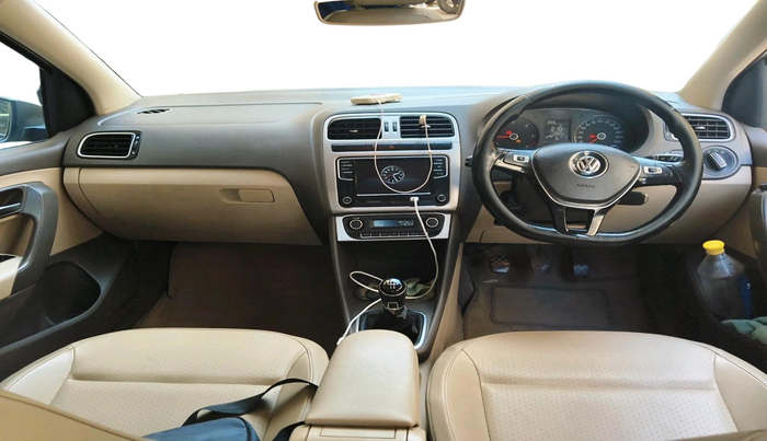 2017 Volkswagen Vento HIGHLINE DIESEL 1.5, Diesel, Manual, 1,13,369 km, interior