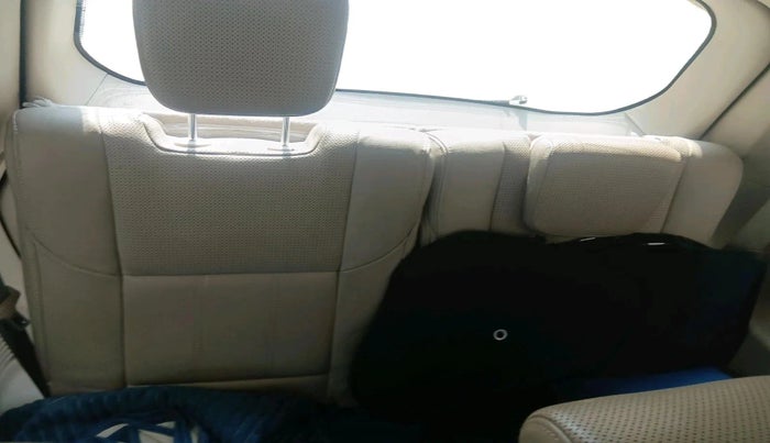 2015 Mahindra XUV500 W10, Diesel, Manual, 86,170 km, interior