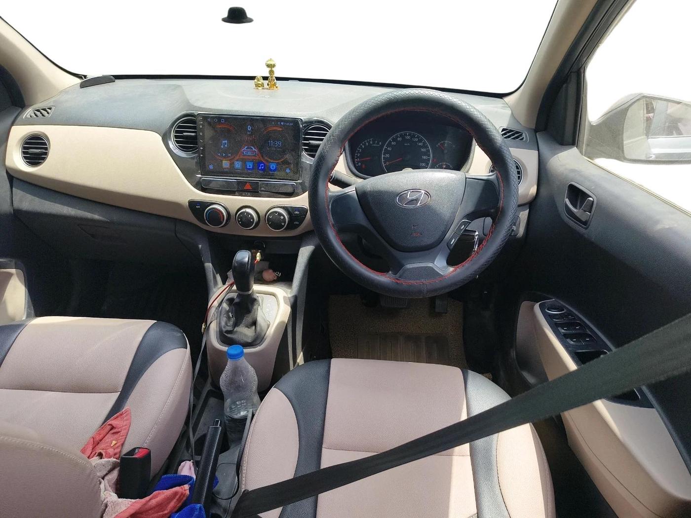 2017 Hyundai Grand i10 MAGNA AT 1.2 KAPPA VTVT, CNG, Automatic, 65,264 km, interior