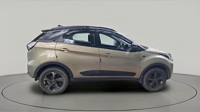 2022 Tata NEXON XZA PLUS (PREMIUM) KAZIRANGA PETROL, Petrol, Automatic, 34,483 km, exterior