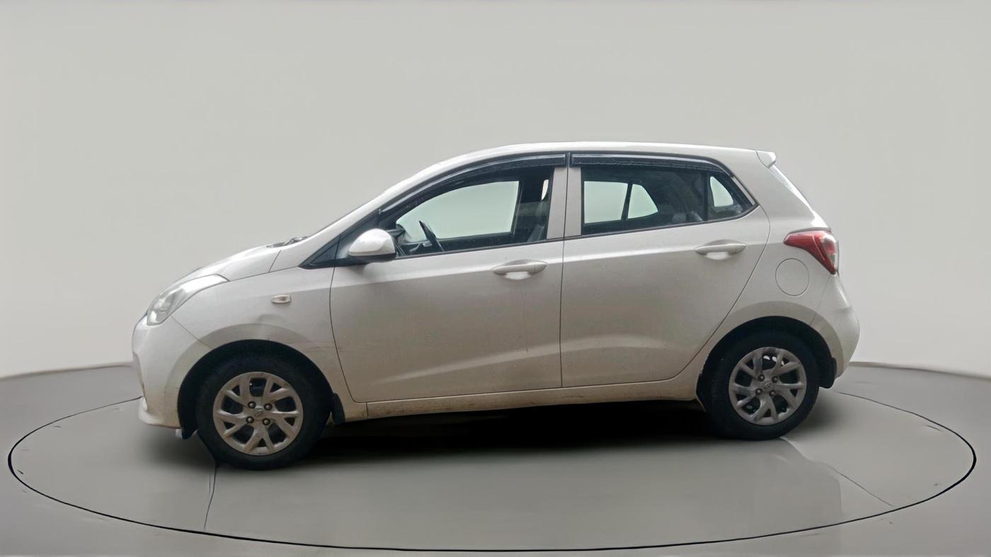 2017 Hyundai Grand i10 SPORTZ 1.2 KAPPA VTVT, Petrol, Manual, 69,300 km, exterior
