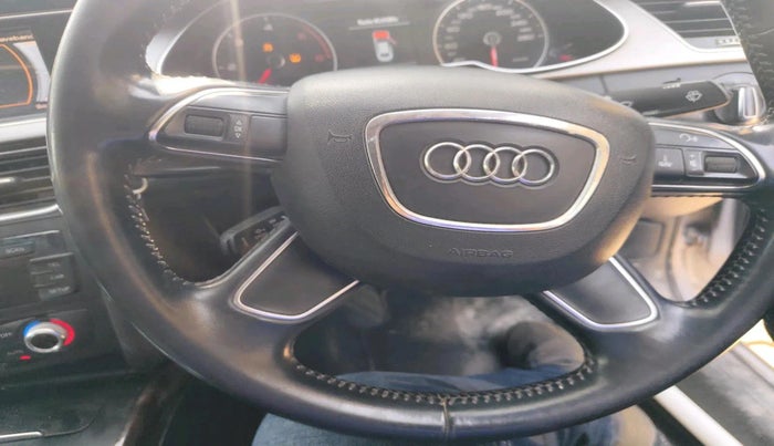 2014 Audi A4 2.0 TDI 174BHP, Diesel, Automatic, 1,26,118 km, interior