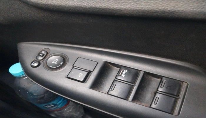 2016 Honda Jazz 1.2L I-VTEC V, Petrol, Manual, 55,315 km, interior