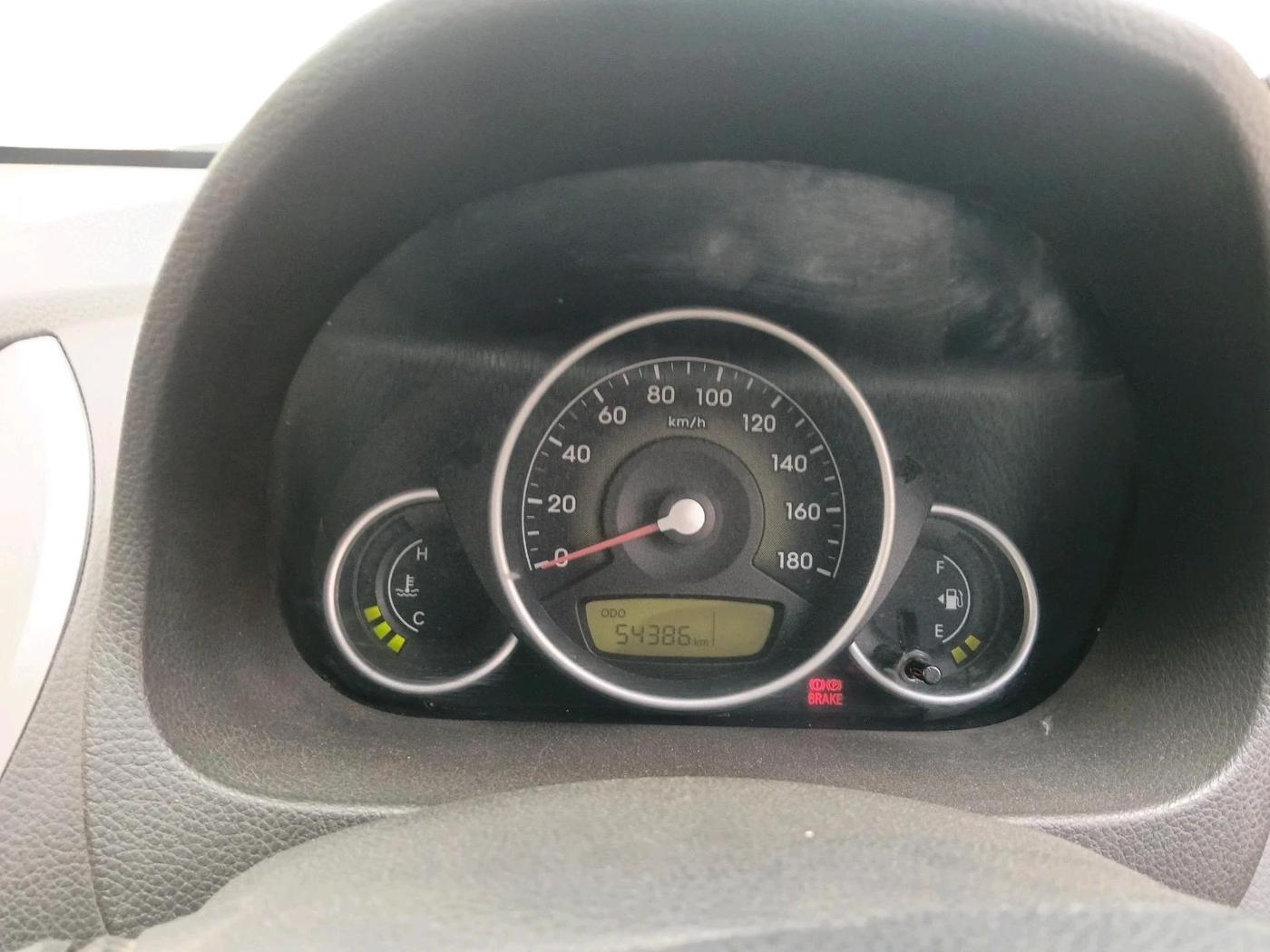 2015 Hyundai Eon MAGNA +, Petrol, Manual, 54,386 km, interior