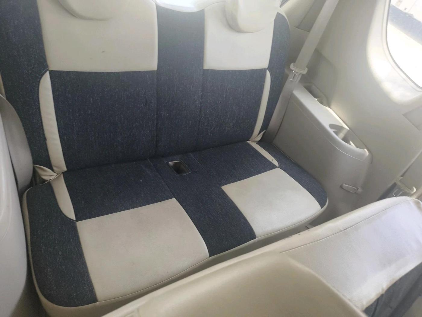2012 Maruti Ertiga VXI, CNG, Manual, 81,757 km, interior