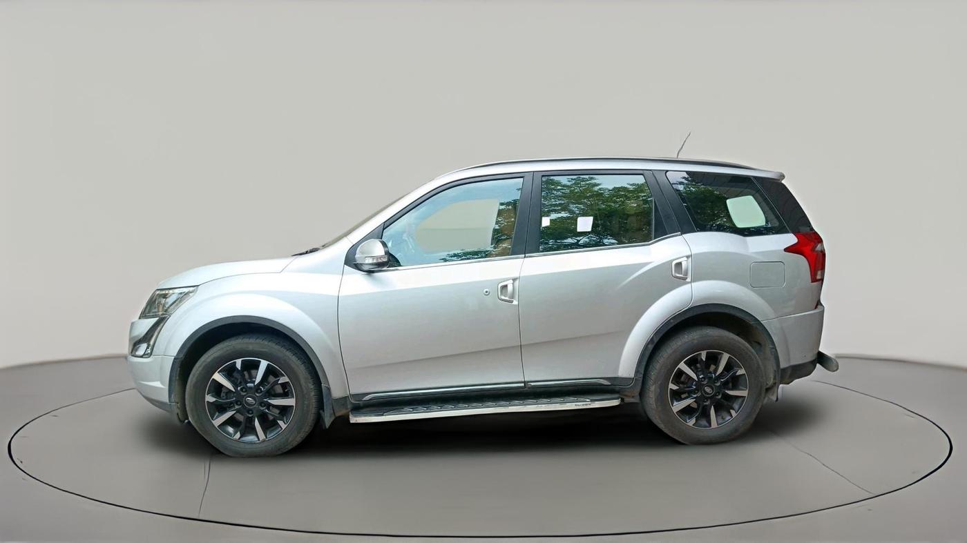 2019 Mahindra XUV500 W11 AT, Diesel, Automatic, 86,940 km, exterior