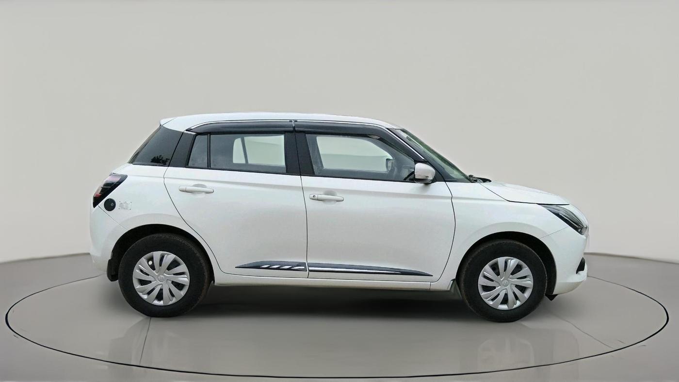 2025 Maruti Swift VXI 1.2L CNG, CNG, Manual, 17,103 km, exterior