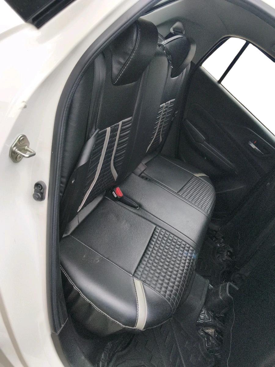 2025 Maruti Swift VXI 1.2L CNG, CNG, Manual, 17,103 km, interior