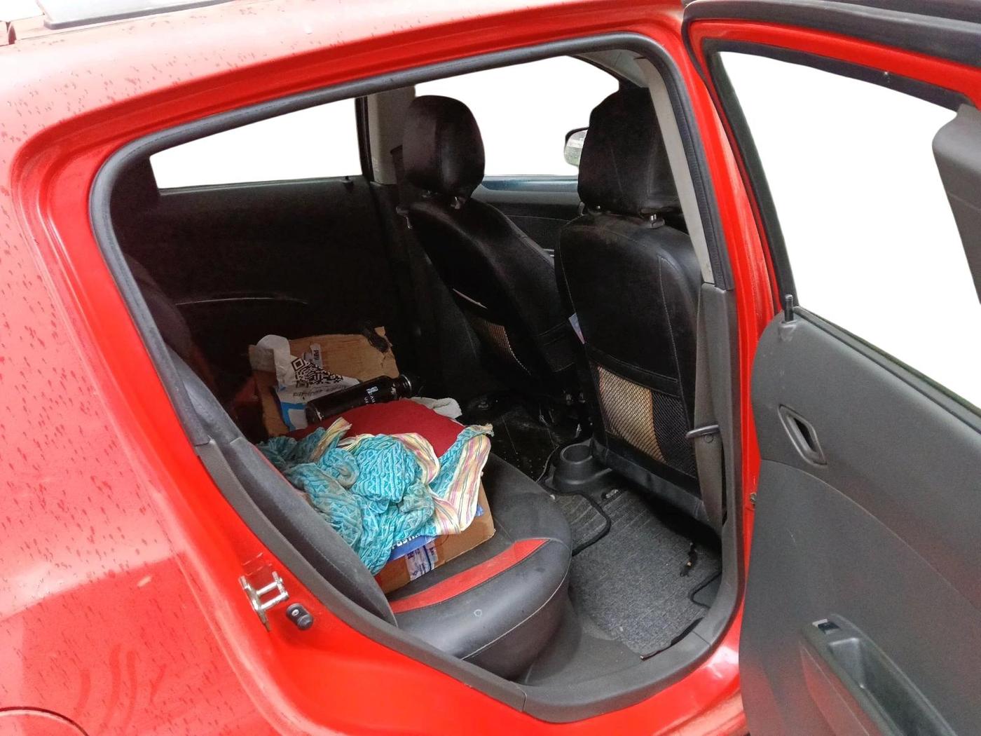 2011 Chevrolet Beat LT PETROL, CNG, Manual, 1,56,042 km, interior