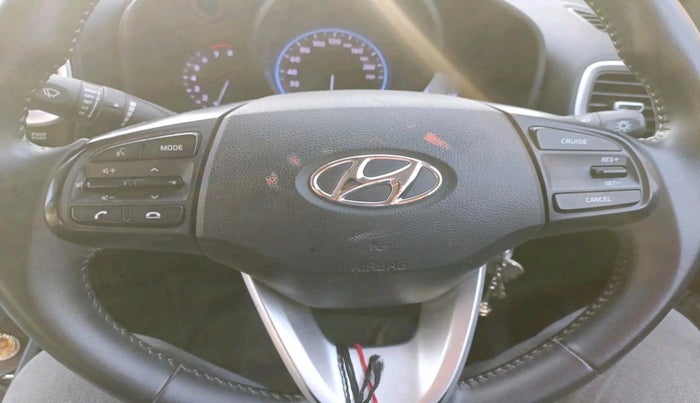 2022 Hyundai VENUE SX 1.0 TURBO, Petrol, Manual, 66,717 km, interior