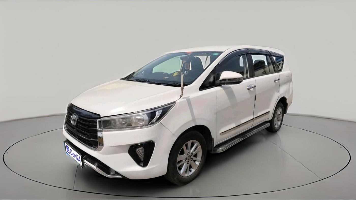 2017 Toyota Innova Crysta 2.4 GX 7 STR, Diesel, Manual, 1,76,907 km, exterior