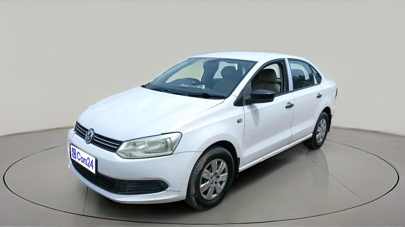 2011 Volkswagen Vento TRENDLINE 1.6, Petrol, Manual, 72,711 km, exterior