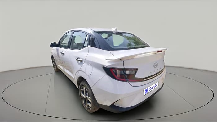 2025 Hyundai AURA SX 1.2 CNG, CNG, Manual, 33,627 km, exterior