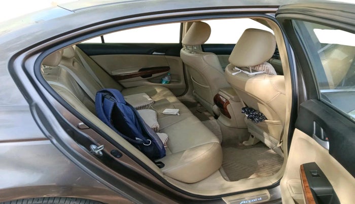 2011 Honda Accord 2.4L I-VTEC AT, Petrol, Automatic, 1,16,063 km, interior