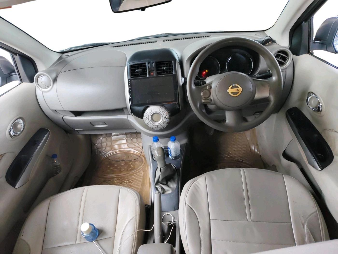 2014 Nissan Sunny XV DIESEL, Diesel, Manual, 69,983 km, interior