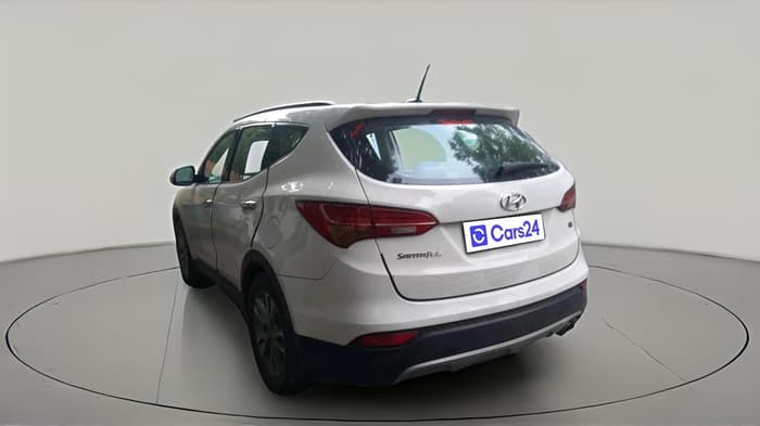 2016 Hyundai Santa Fe 2 WD AT, Diesel, Automatic, 1,04,081 km, exterior
