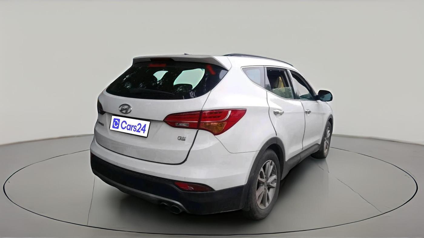 2016 Hyundai Santa Fe 2 WD AT, Diesel, Automatic, 1,04,081 km, exterior