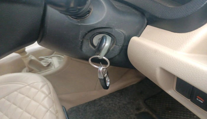 2013 Maruti Swift Dzire VDI, Diesel, Manual, 1,36,740 km, interior