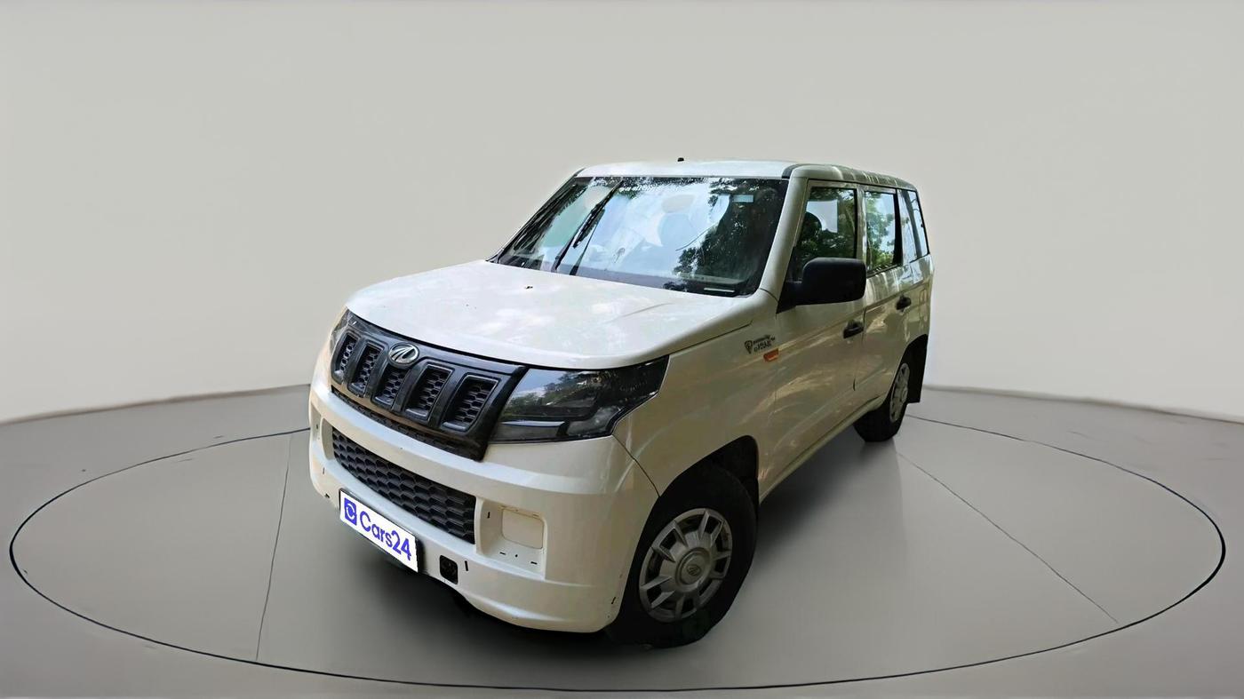 2019 Mahindra TUV300 T4 PLUS, Diesel, Manual, 63,276 km, exterior