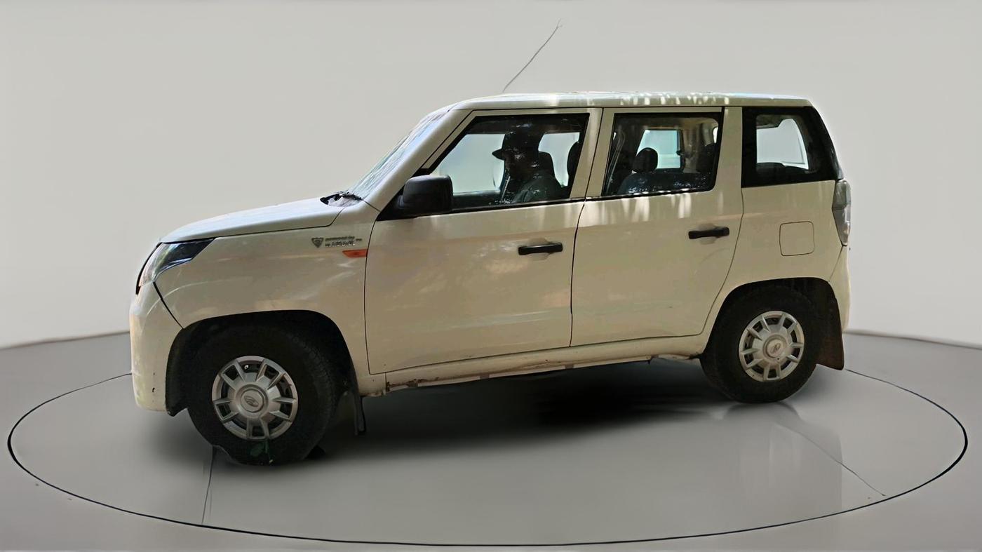 2019 Mahindra TUV300 T4 PLUS, Diesel, Manual, 63,276 km, exterior