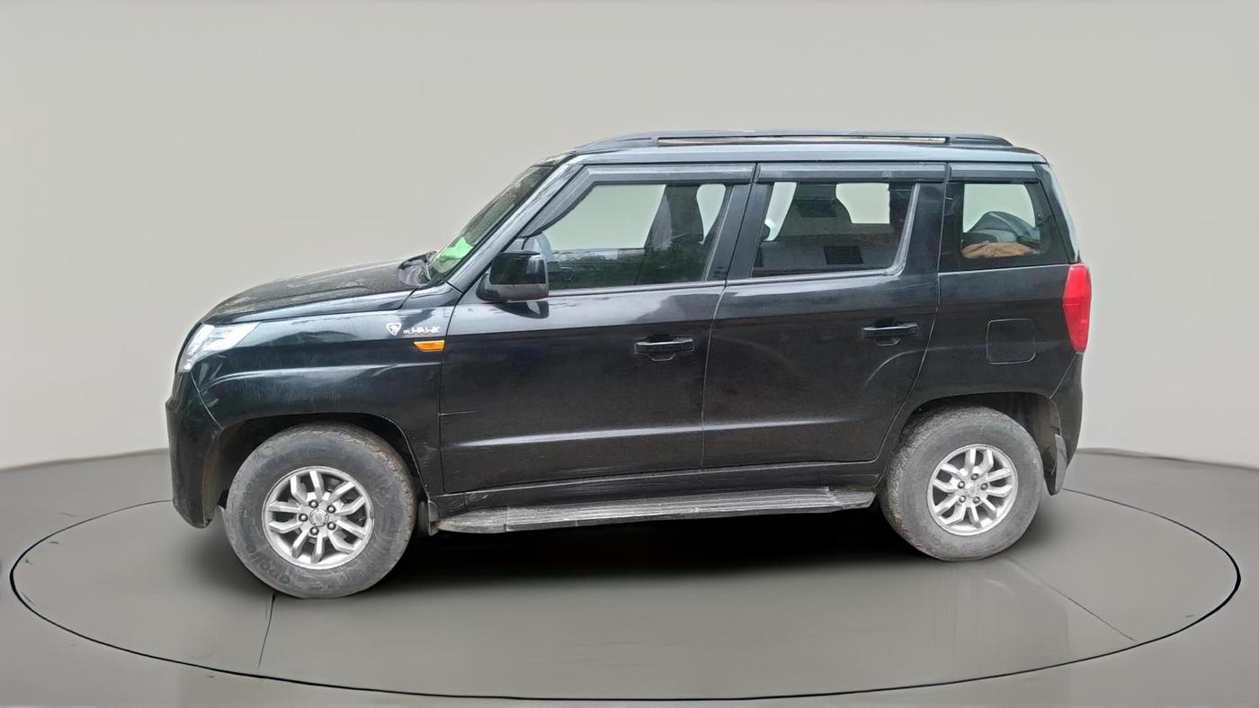 2016 Mahindra TUV300 T8, Diesel, Manual, 22,747 km, exterior