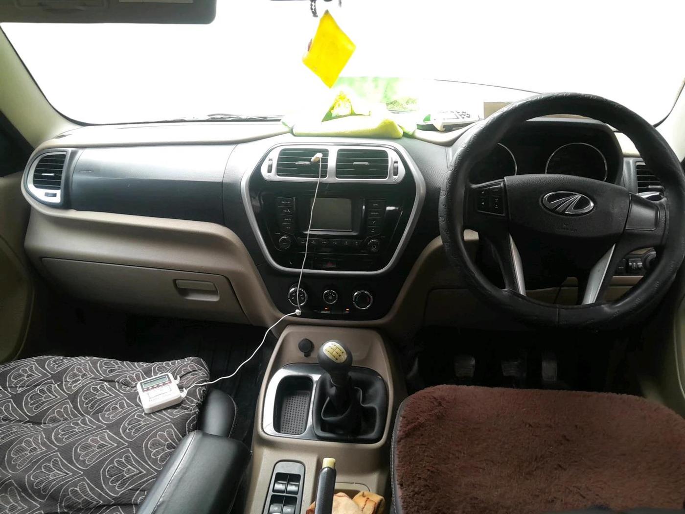 2016 Mahindra TUV300 T8, Diesel, Manual, 22,747 km, interior