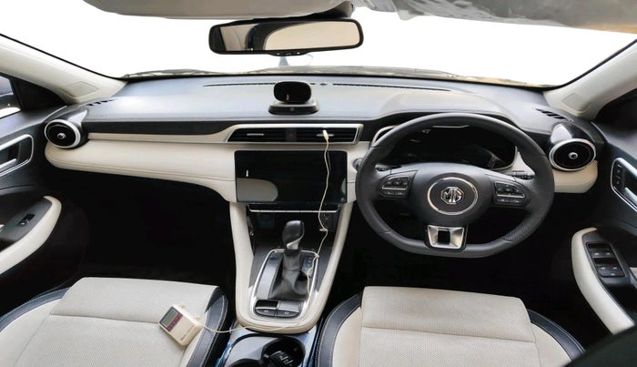 2024 MG ASTOR Sharp Pro 1.5 CVT (Ivory), Petrol, Automatic, 4,133 km, interior