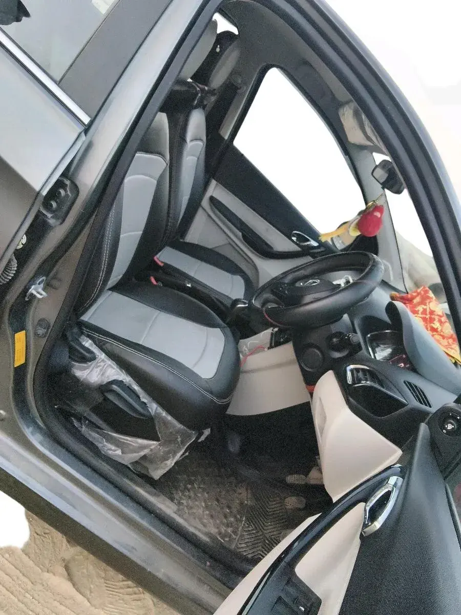 2022 Tata TIGOR XZ PLUS PETROL, Petrol, Manual, 28,900 km, interior