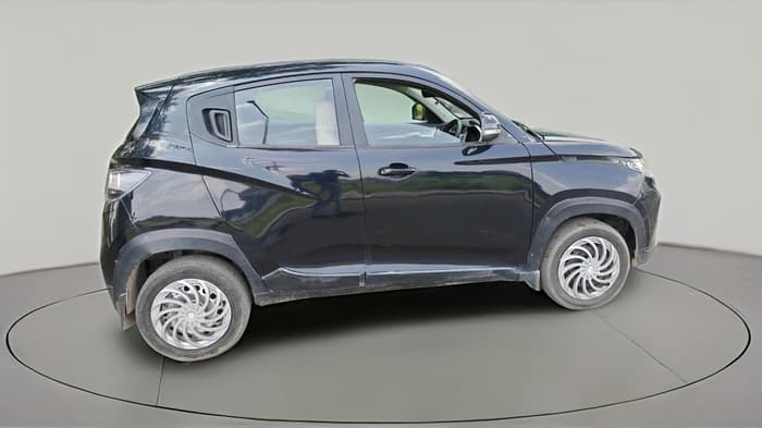 2017 Mahindra KUV 100 NXT K6+ P 6 STR, Petrol, Manual, 56,521 km, exterior