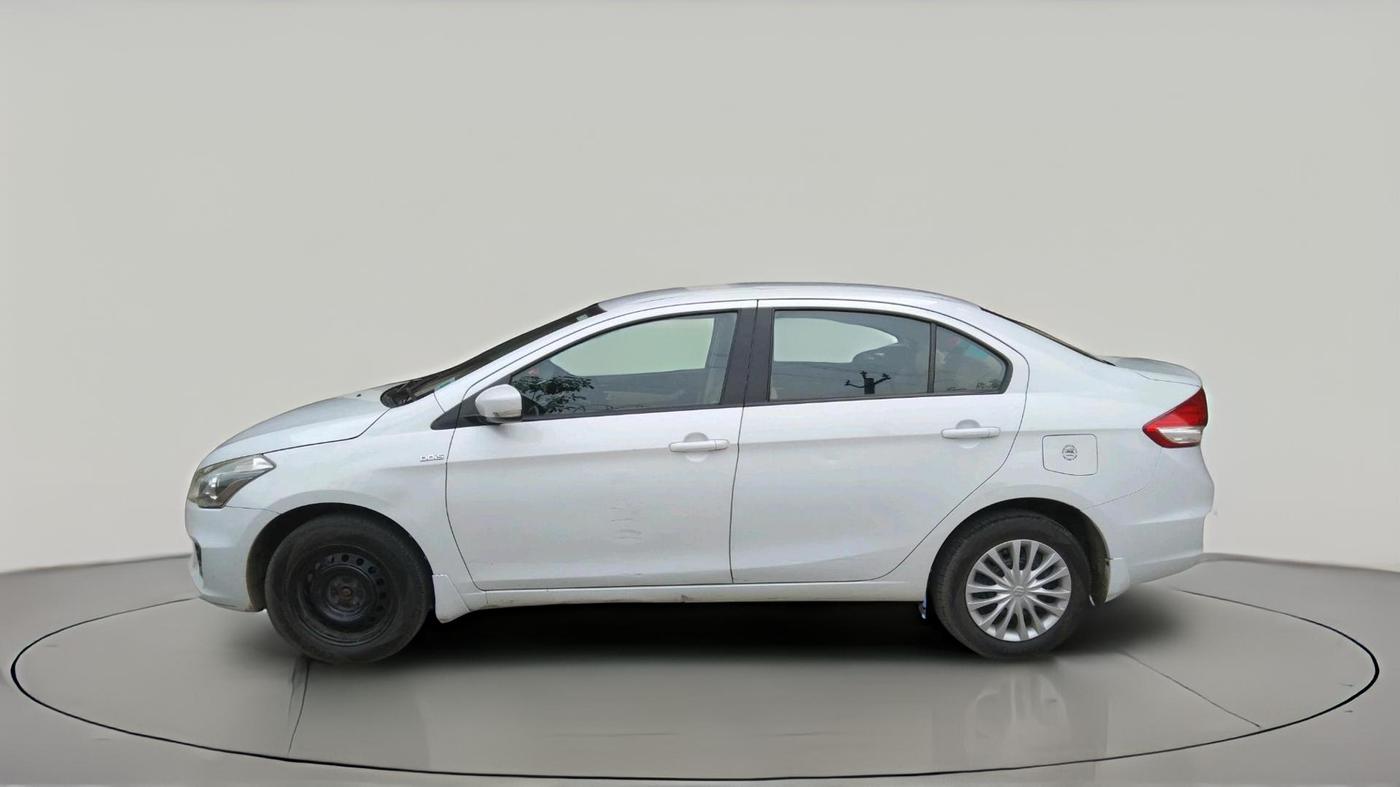 2015 Maruti Ciaz VDI +, Diesel, Manual, 1,61,211 km, exterior