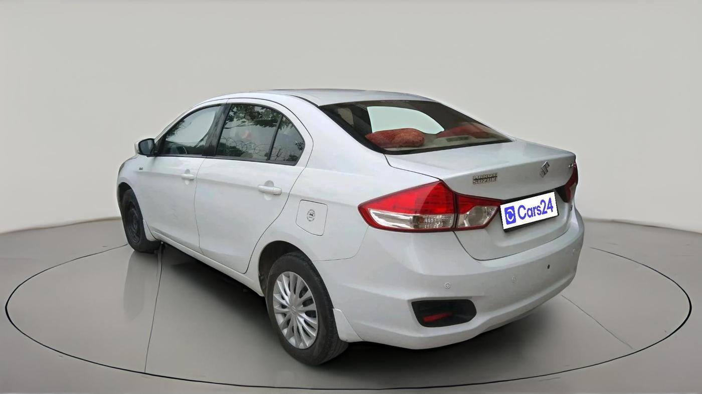 2015 Maruti Ciaz VDI +, Diesel, Manual, 1,61,211 km, exterior