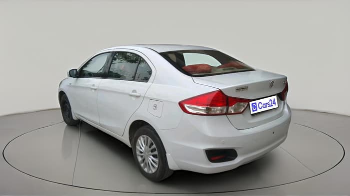 2015 Maruti Ciaz VDI +, Diesel, Manual, 1,61,211 km, exterior
