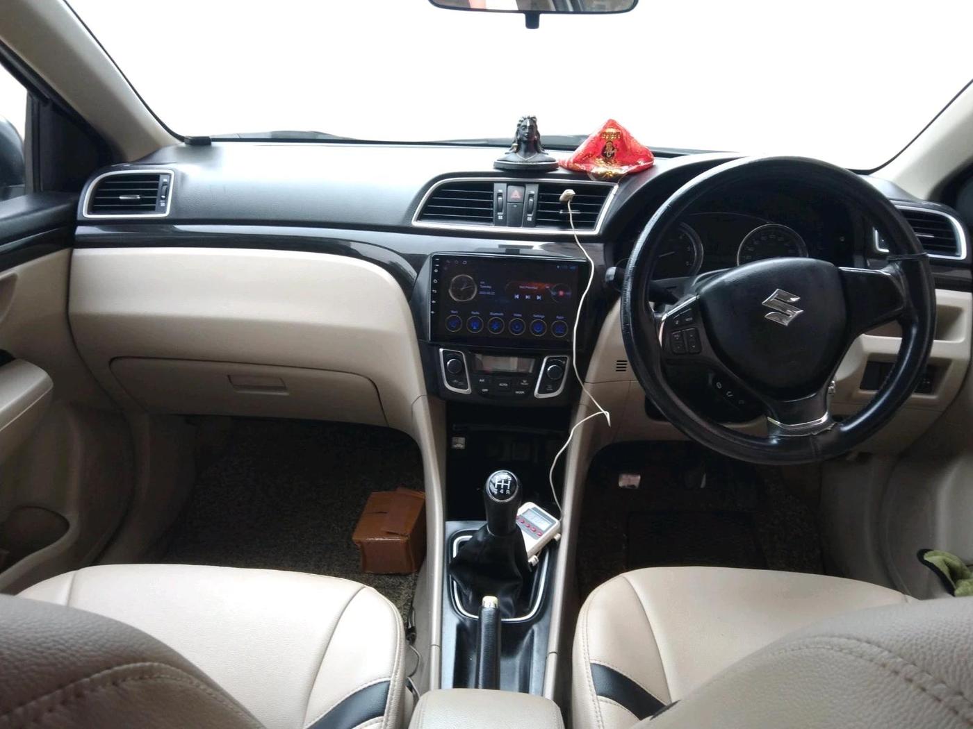 2015 Maruti Ciaz VDI +, Diesel, Manual, 1,61,211 km, interior