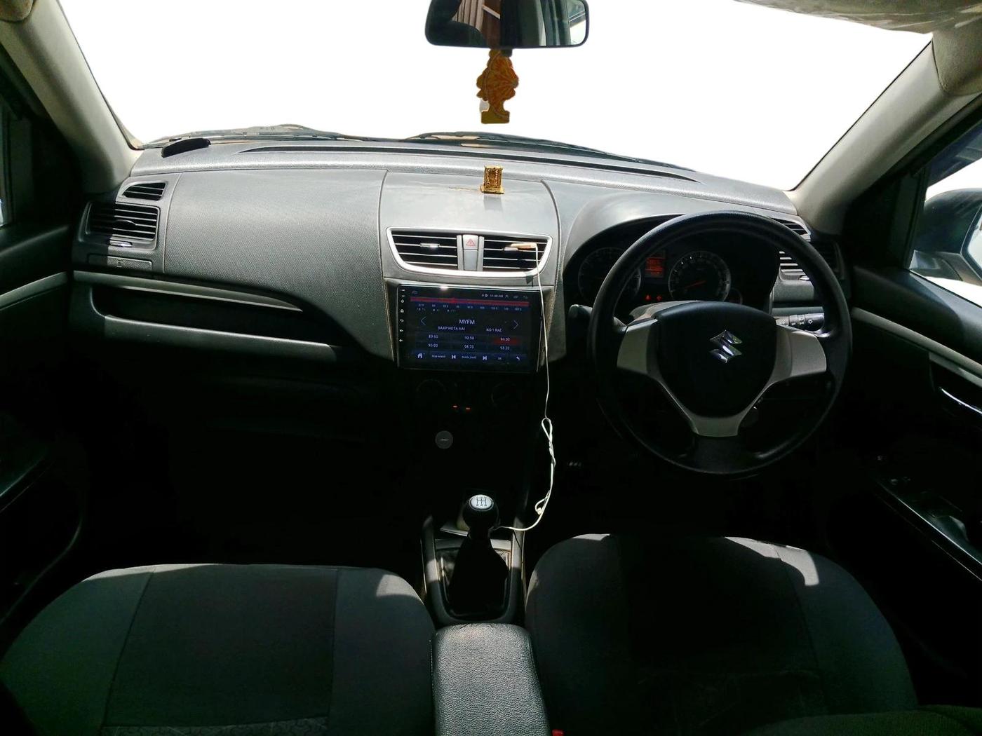 2017 Maruti Swift VXI, Petrol, Manual, 34,401 km, interior