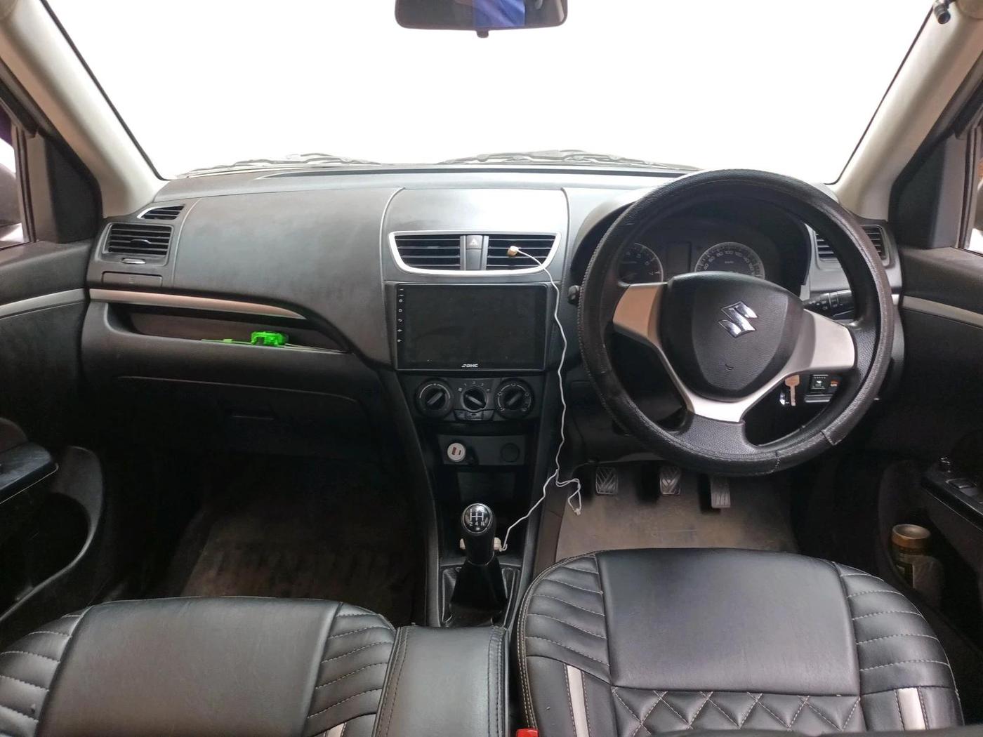 2013 Maruti Swift VXI, Petrol, Manual, 1,38,153 km, interior