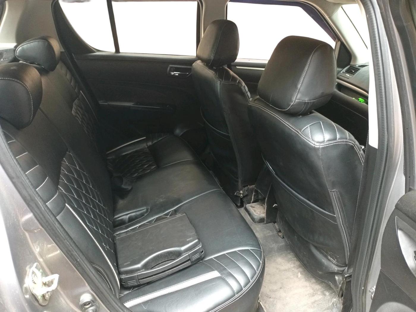 2013 Maruti Swift VXI, Petrol, Manual, 1,38,153 km, interior
