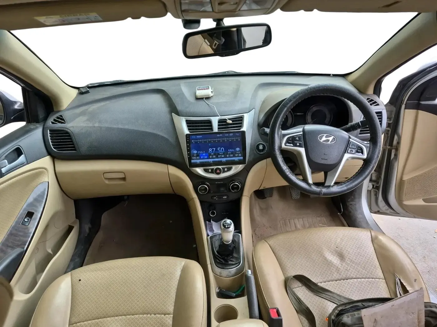 2015 Hyundai Verna FLUIDIC 1.6 CRDI SX 4S, Diesel, Manual, 1,71,277 km, interior