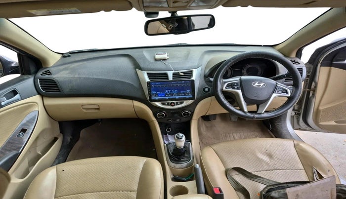 2015 Hyundai Verna FLUIDIC 1.6 CRDI SX 4S, Diesel, Manual, 1,71,277 km, interior