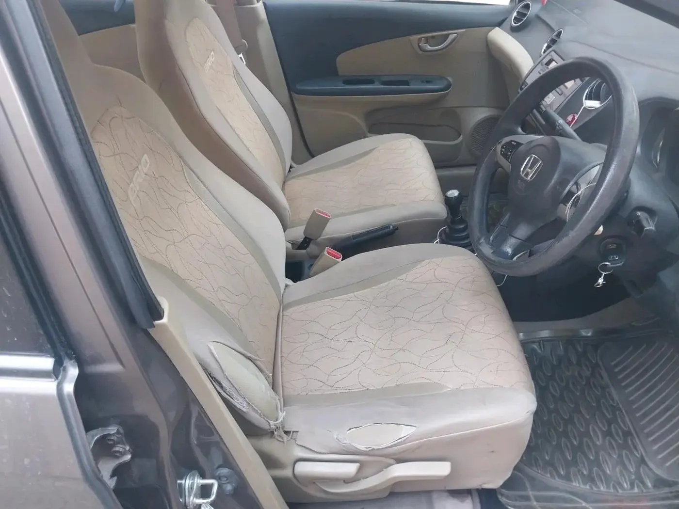 2015 Honda Brio VX MT, Petrol, Manual, 1,25,321 km, interior