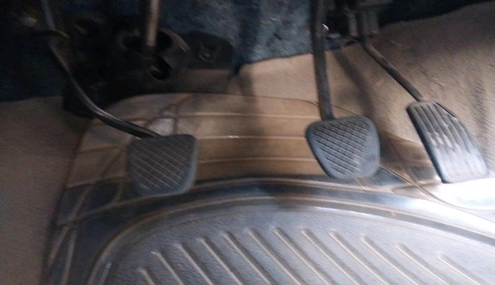 2015 Honda Brio VX MT, Petrol, Manual, 1,25,202 km, interior