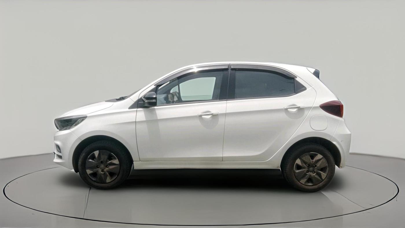 2026 Tata Tiago XZ iCNG, CNG, Manual, 4,321 km, exterior