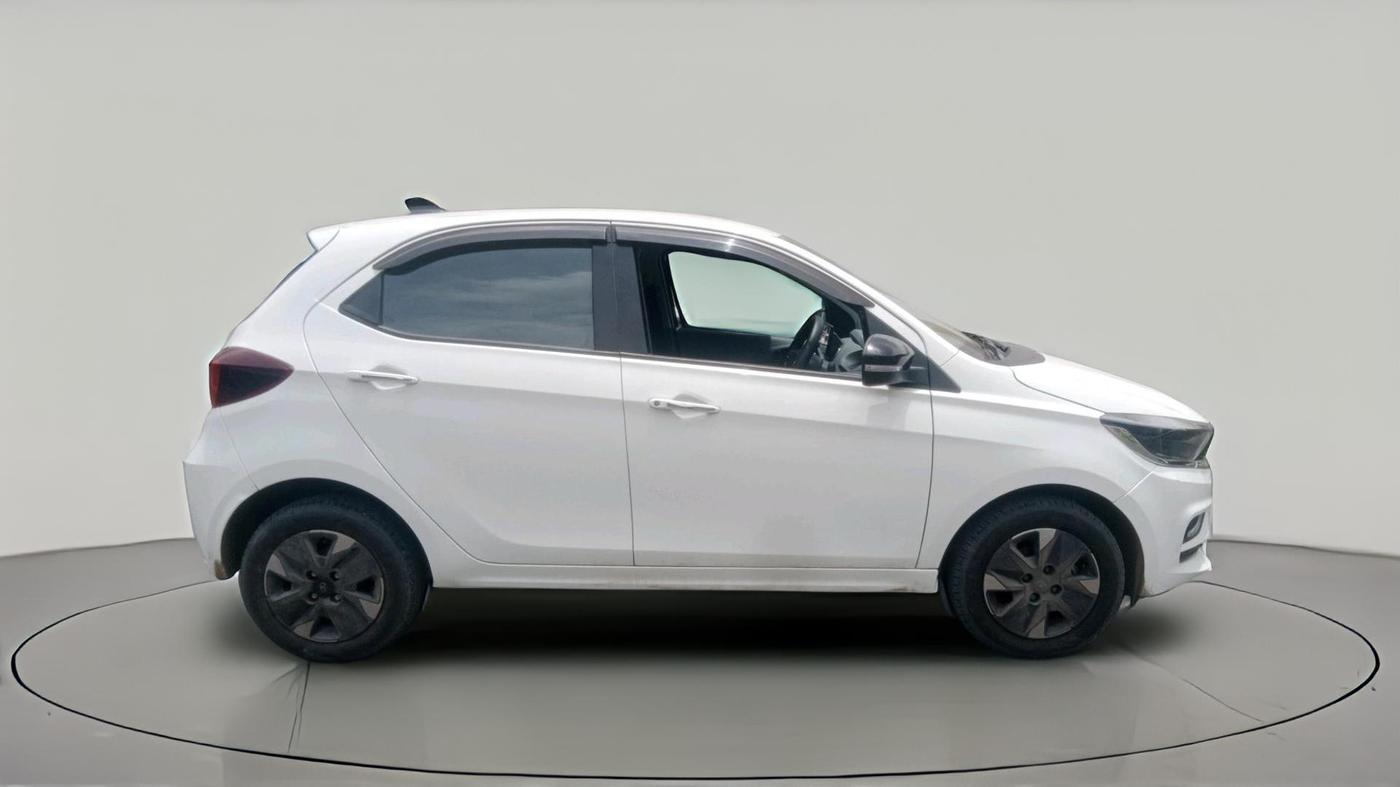 2026 Tata Tiago XZ iCNG, CNG, Manual, 4,321 km, exterior
