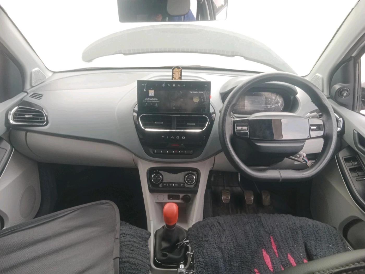 2026 Tata Tiago XZ iCNG, CNG, Manual, 4,321 km, interior