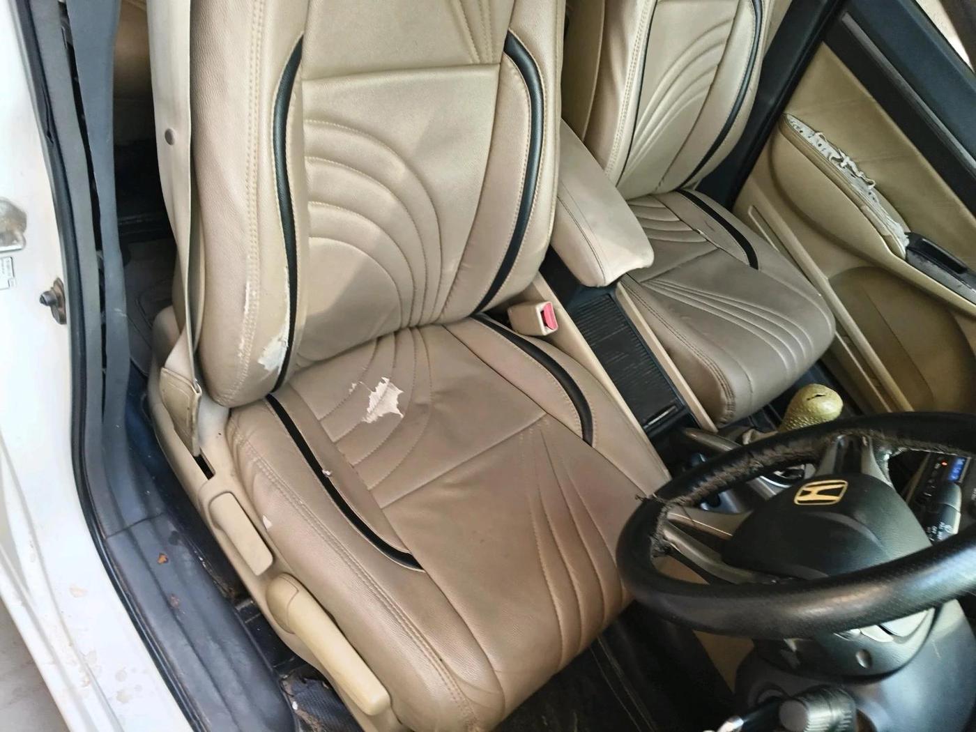 2011 Honda Civic 1.8L I-VTEC V MT, Petrol, Manual, 1,45,605 km, interior