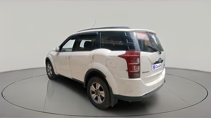 2013 Mahindra XUV500 W8, Diesel, Manual, 1,37,989 km, exterior